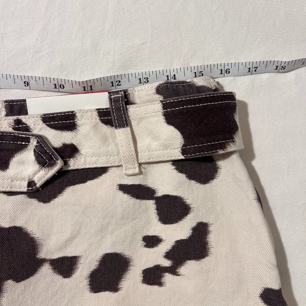 NWT A&F Low Rise Belted Denim Mini Skort in Cow Print size 26 / 2 - Picture 3 of 16